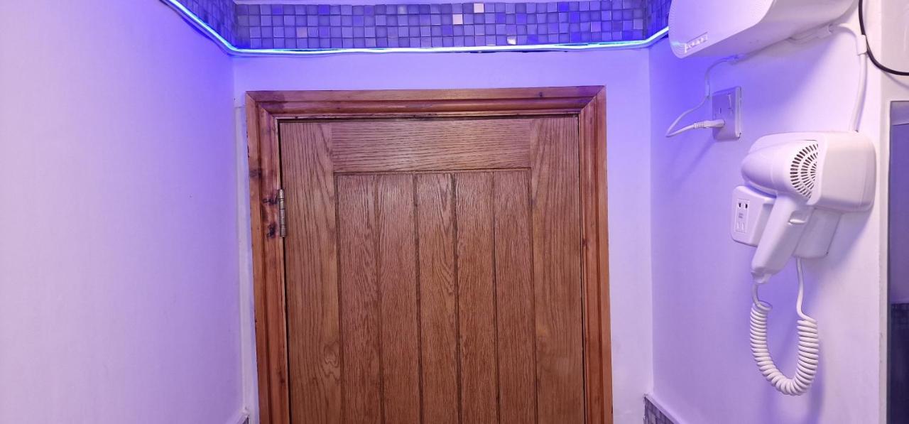1 Bedroom Studio เอลทัม ภายนอก รูปภาพ